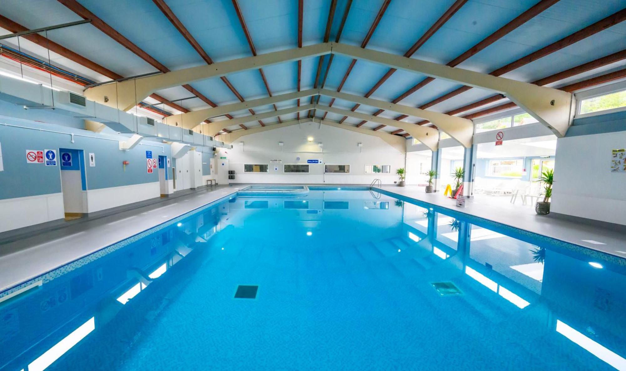 Escape To A Clifftop Chalet With Pool And Tennis Onsite - 1A Kingsdown Holiday Park Ngoại thất bức ảnh